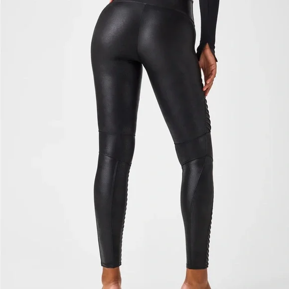 Spanx Faux Leather Moto Leggings Black Size M - Picture 2 of 13